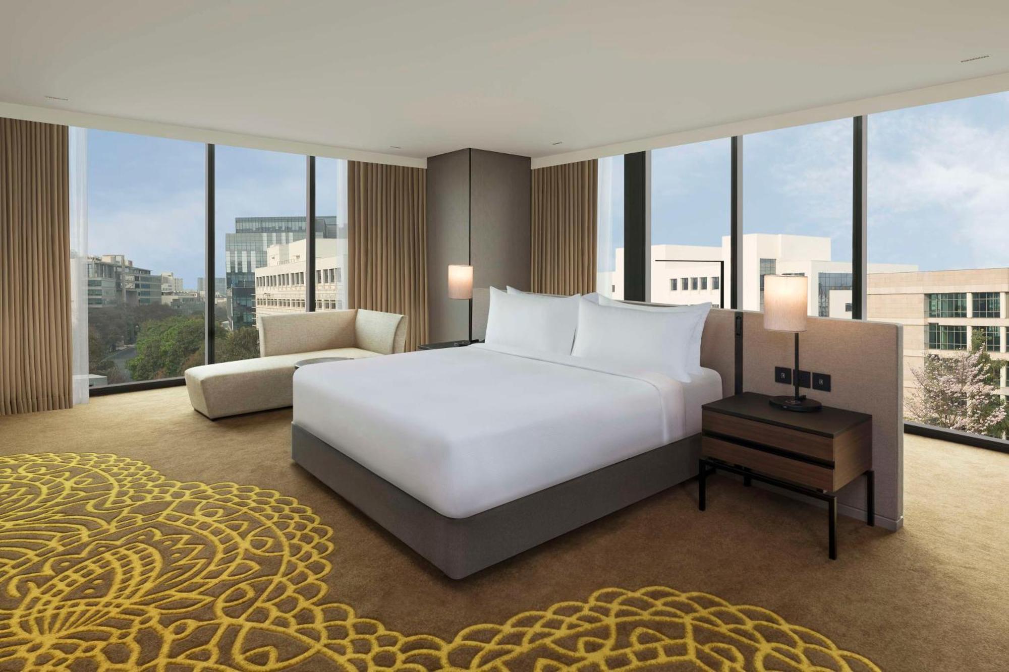 Hotel Hilton Bengaluru Embassy Manyata Business Park Extérieur photo