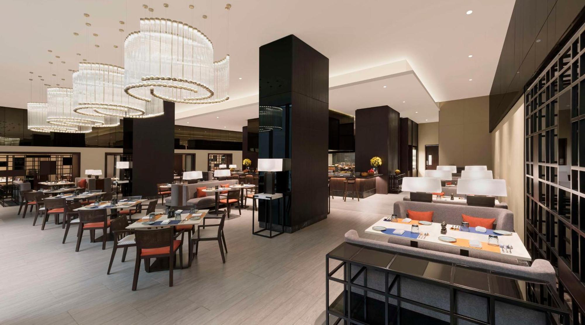 Hotel Hilton Bengaluru Embassy Manyata Business Park Extérieur photo