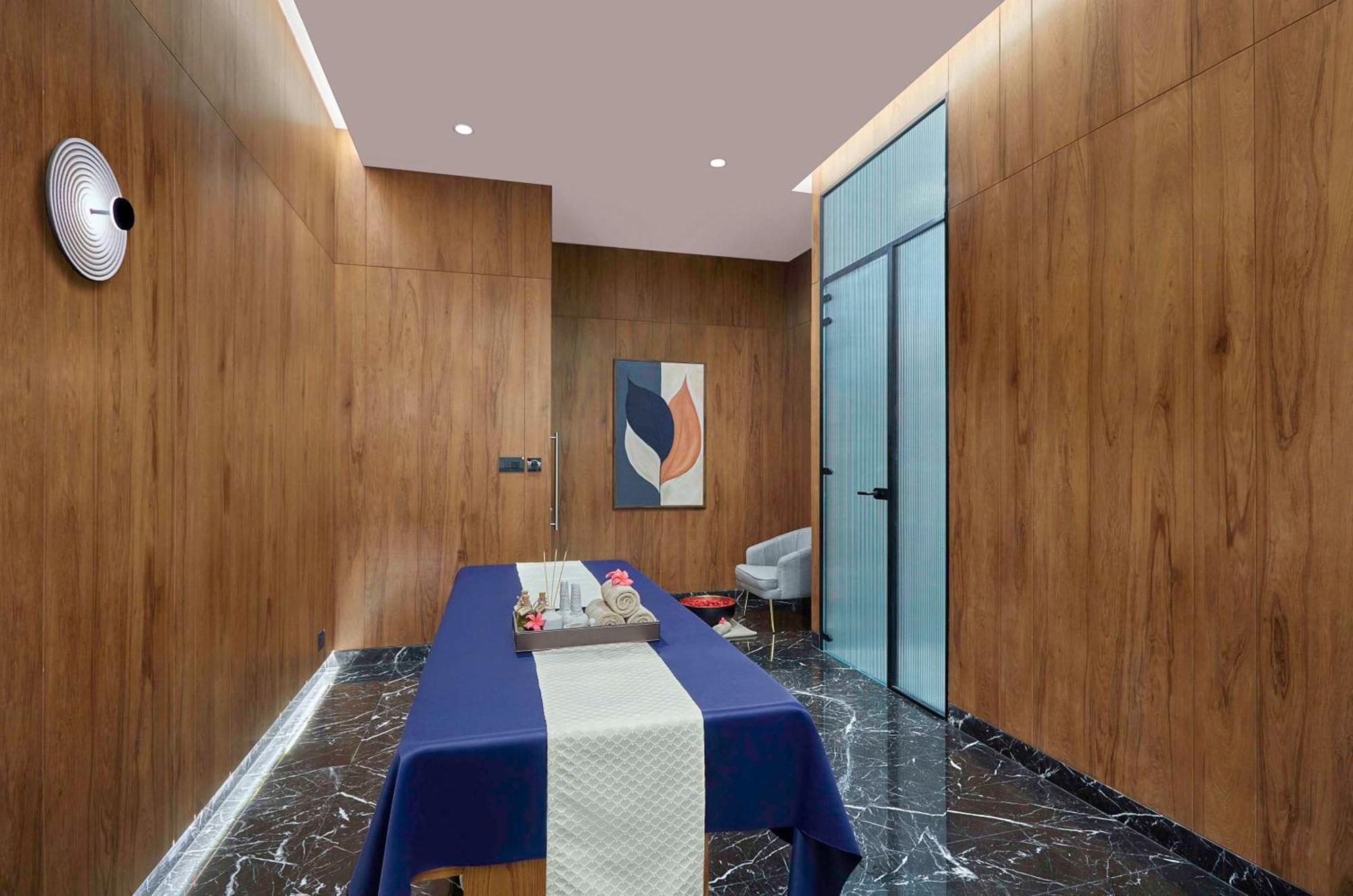 Hotel Hilton Bengaluru Embassy Manyata Business Park Extérieur photo