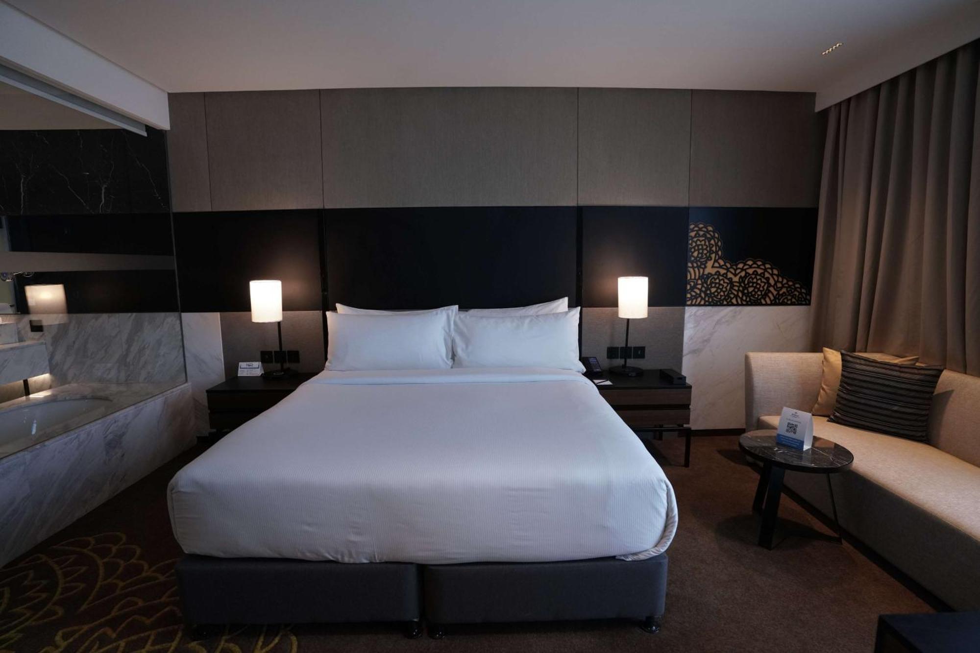 Hotel Hilton Bengaluru Embassy Manyata Business Park Extérieur photo